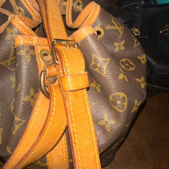 Louis Vuitton Noe - Picture 8 of 16